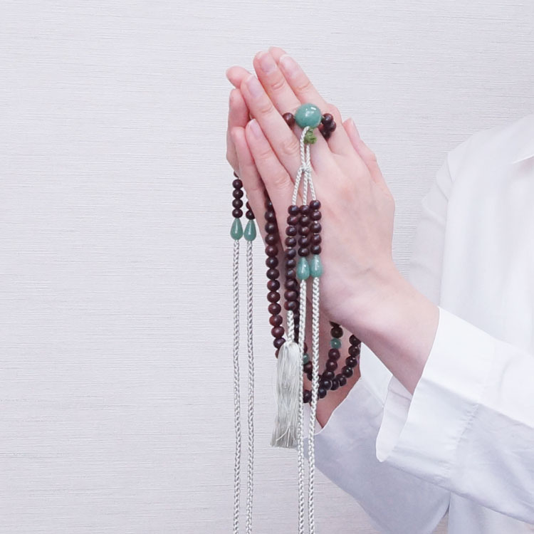 山田念珠堂　素挽紫檀と印度翡翠で仕立てた本門仏立宗用の数珠です